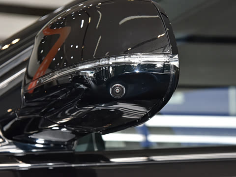 2025�� xDrive 40Li M�˶���ҹ��װ