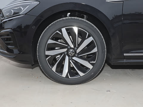 2026�� ���ڿ� 380TSI ��ҫ��