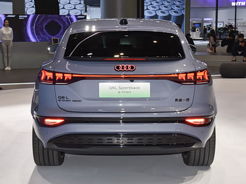 2026�� quattro Ǭ���Ǽݰ�