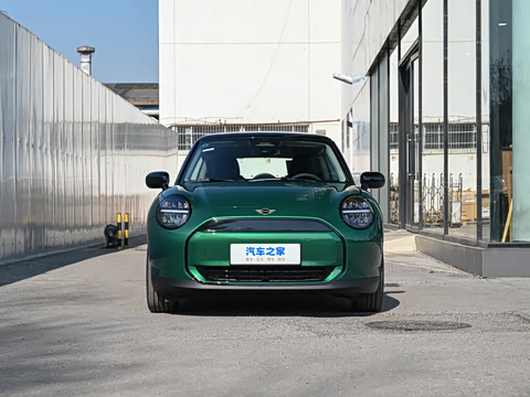 2026�� 466km COOPER E ������