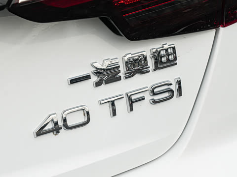 2026�� 200���������� 40 TFSI ����������