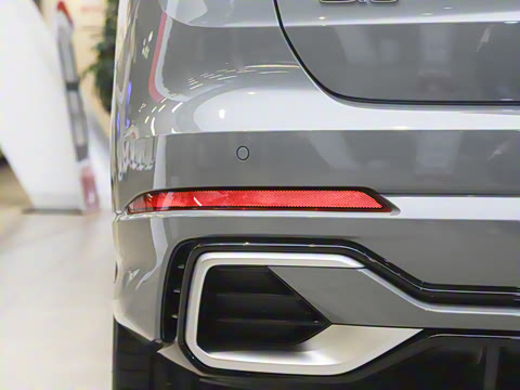 2026�� quattro 45�����ذ� 35TFSI ʱ�ж�����