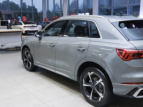 2026�� quattro 45�����ذ� 35TFSI ʱ�ж�����