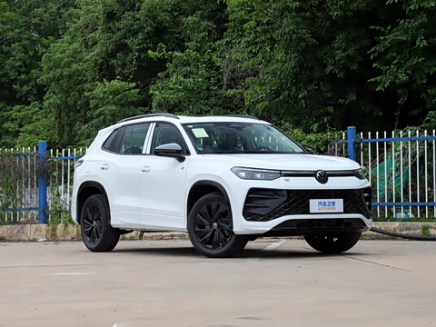 2026�� �Ŀ� ̽��L 300TSI ������Ӣ