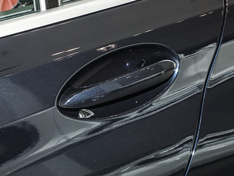 2026�� 325i M�˶���װ