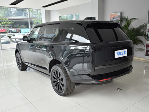 2026�� 3.0 L6 400PS �ڿ���