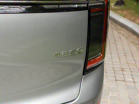 2025�� Ǭ�� UItra 6��