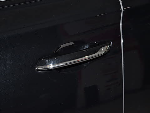 2025�� �Ŀ�  2.0T PHEV ����200��������� 6��