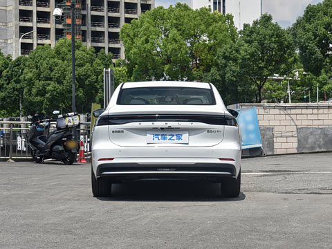 2026�� EV 550km ר�����а�