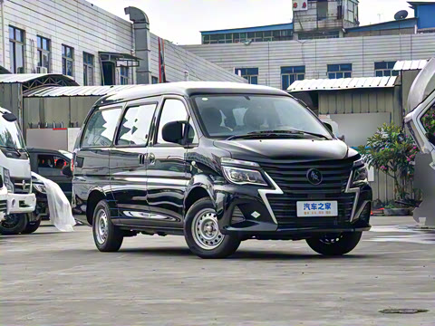 2025�� M5 1.6L ��׼��7��CNG