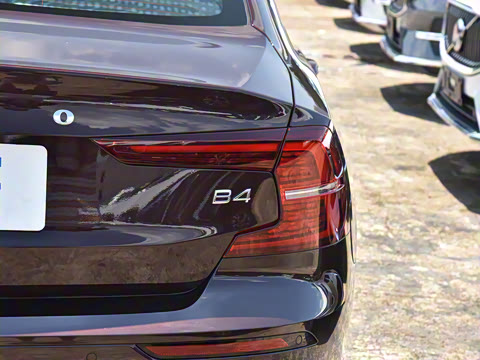 2026�� B4 ���ݺ�����