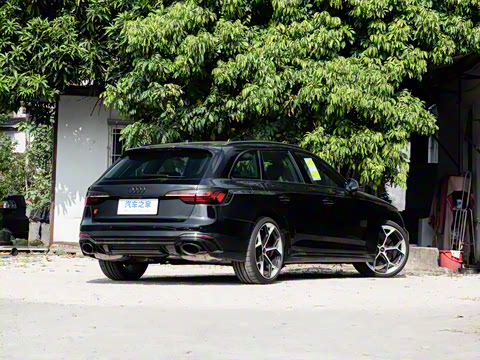 2026��  RS4 Avant �����