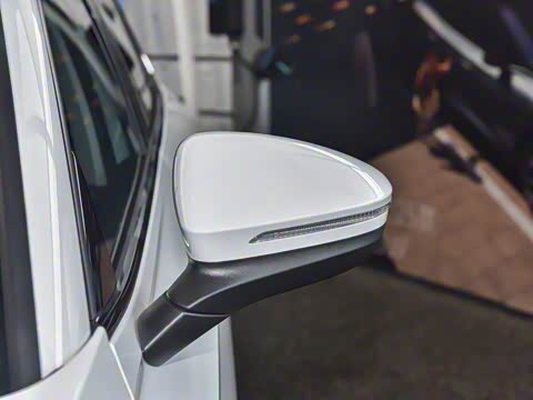 2026�� L 300TSI DSG ��Ӣ��