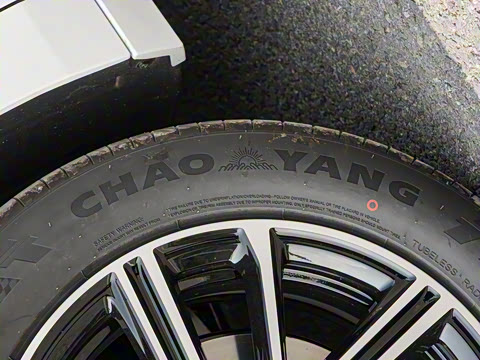 2025�� EM-i 70km ������