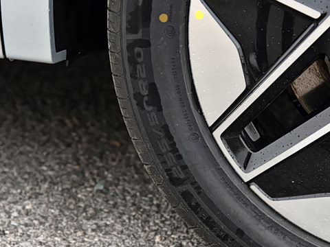 2025�� �Ŀ� ����Max