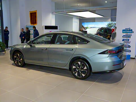 2026�� L 300TSI DSG ��Ӣ��