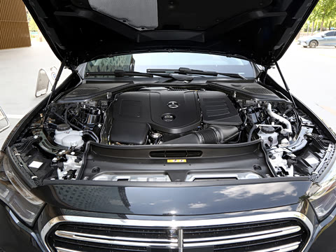 2026�� �Ŀ� E 300 L �����