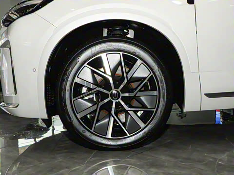 2025�� Ǭ�� Max 6��