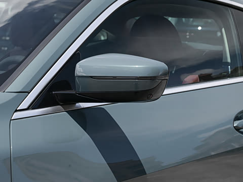 2026�� 425i M�˶���װ
