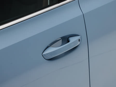 2026�� S 300TSI ������