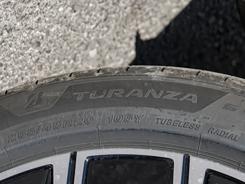 2026�� 735Li M�˶���װ