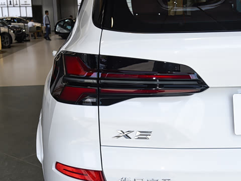 2026�� �Ŀ� xDrive 30Li ������M�˶���ҹ��װ
