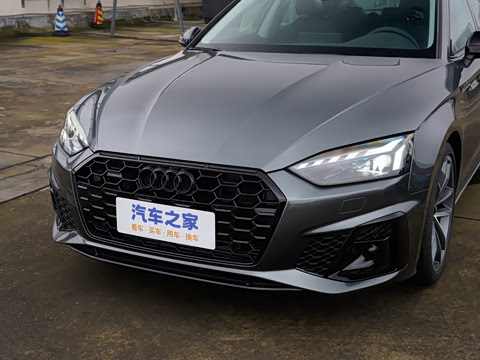 2025�� Sportback ��ذ� 40 TFSI quattro ����������