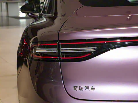 2025�� 703km Ultra�˶���