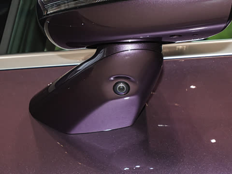 2025�� 703km Ultra�˶���