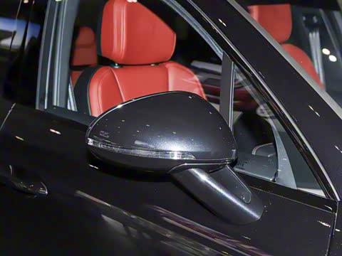 2026�� Macan 2.0T ���ΰ�