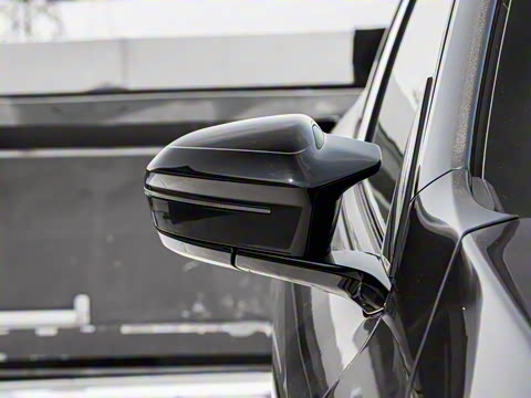 2025�� M50 xDrive