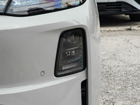 2027�� 660������