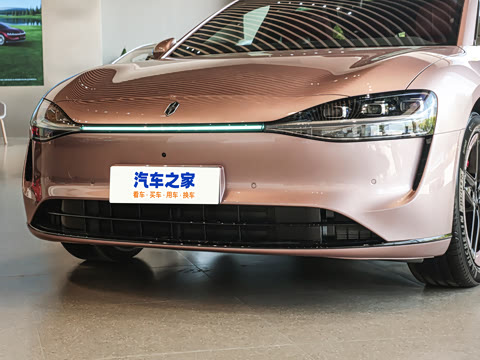 2025�� ���� Ultra�������� (896�߼����״