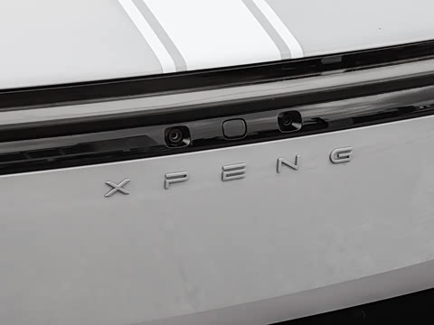 2025�� 750 ���������� Ultra