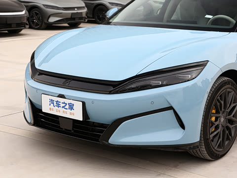 2025�� EV 701KM�����״��콢��