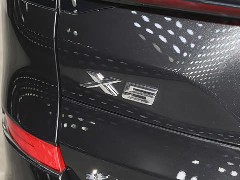 2026�� �Ŀ� xDrive 40Li M�˶���ҹ��װ