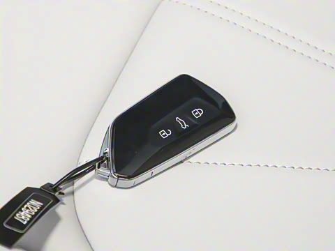 2026�� ���L 300TSI �趯��