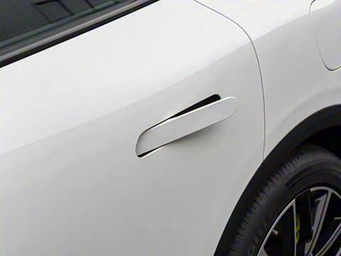 2025�� �Ŀ� 560MAX 185kW