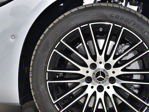 2026�� C 260 L �˶���