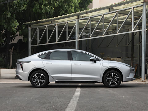 2026�� 705km MAX����������