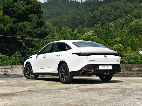 2026�� 1.5T �����