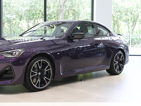 2026�� M240i xDrive