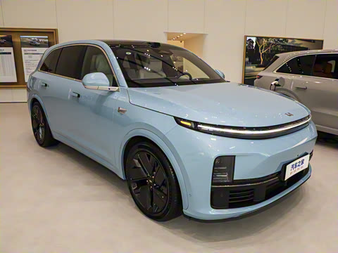 2025�� Pro ���ܻ��°�