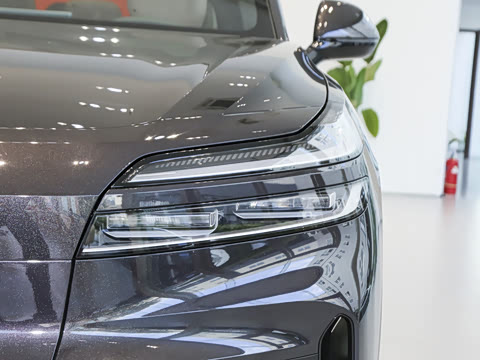 2025�� Max ������