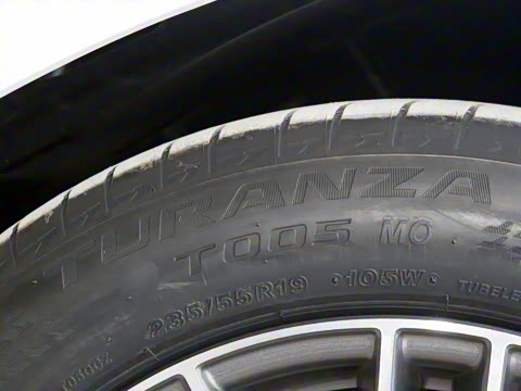 2026�� GLC 300 L 4MATIC ������ 5��