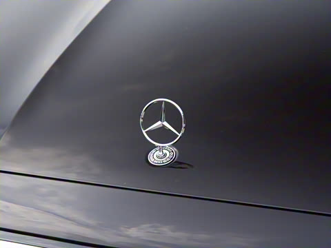 2025�� �Ŀ� E 260 L