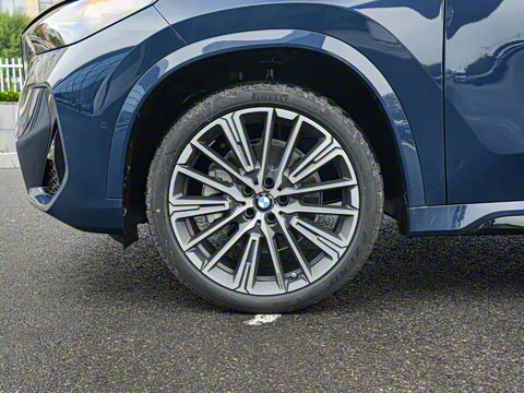 2025�� xDrive25Li M�˶���ҹ��װ