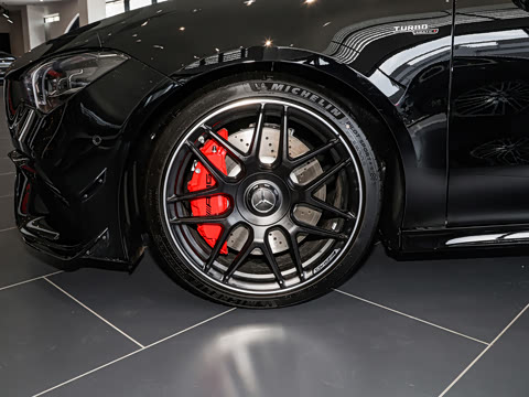 2025�� AMG CLA 45 S 4MATIC+