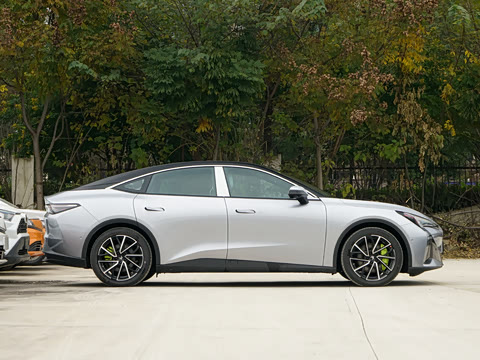 2025�� �Ŀ� 668MAX���а� 200kW