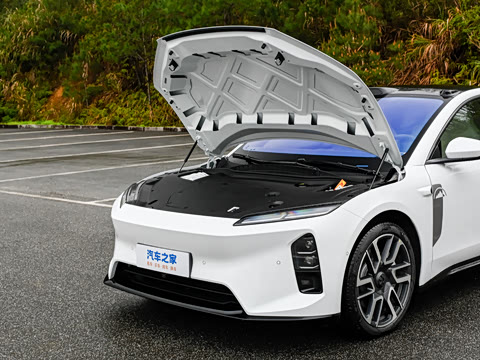 2026�� ��Ȼ�澳�� 100kWh 